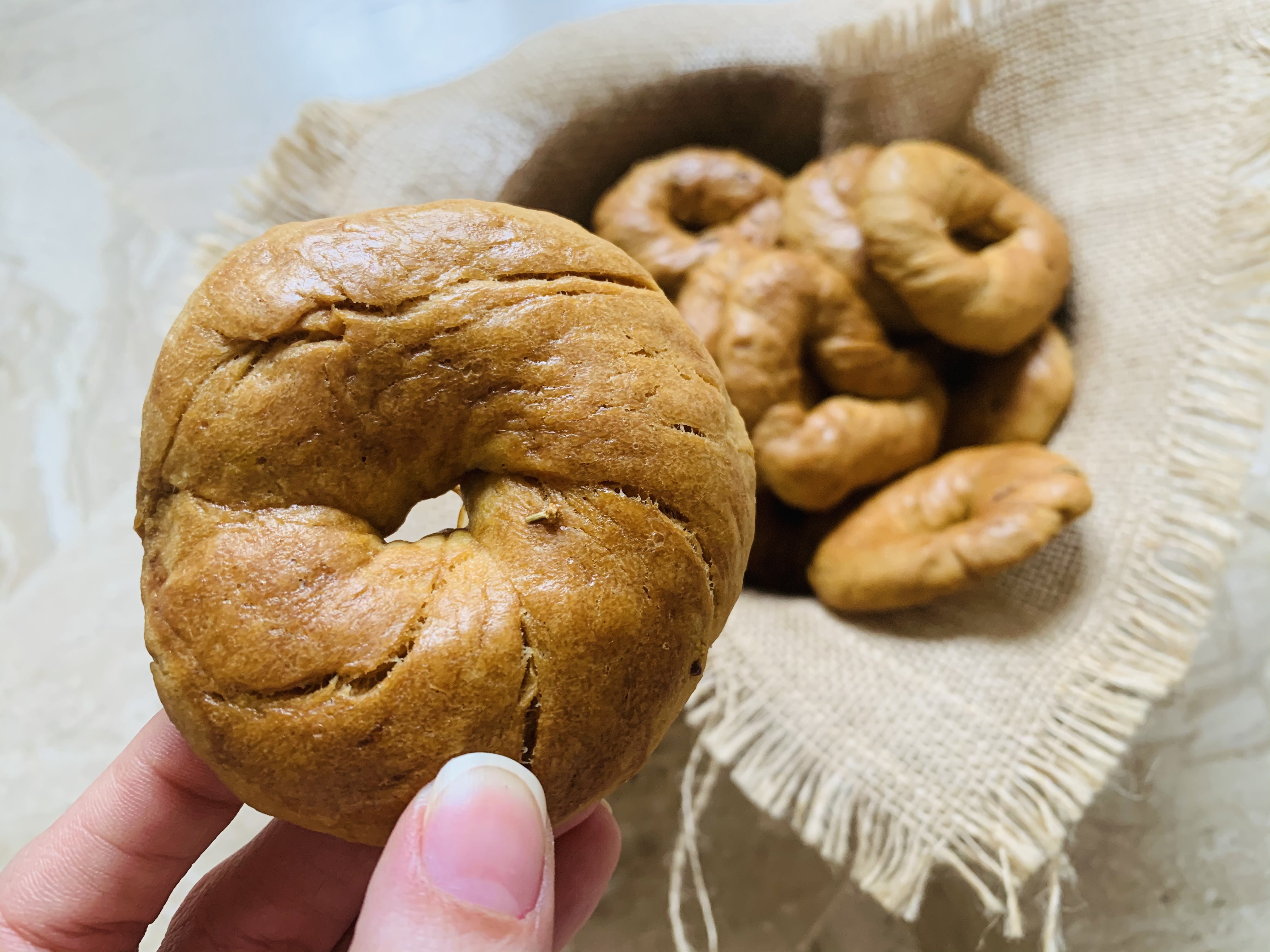 0B3C2AE9-F1A5-44FB-A7D1-5437A3AE337F